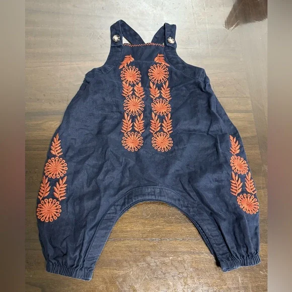 Banana Republic Baby 12-18 Month Navy Blue Linen Embroidered Jumper - Picture 13 of 13